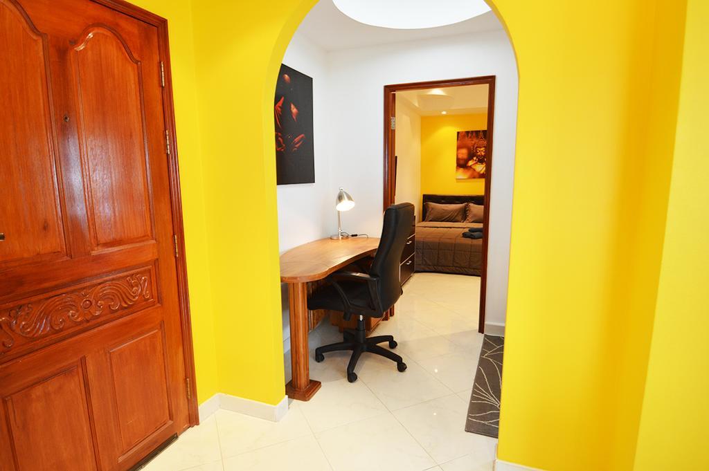 Apartament Ruamchok Ocean View Pattaya Zewnętrze zdjęcie